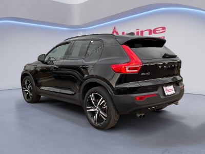 2021 Volvo XC40 R-Design