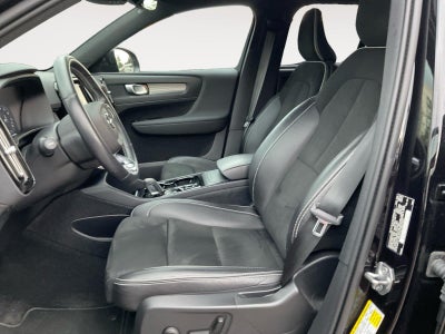 2021 Volvo XC40 R-Design