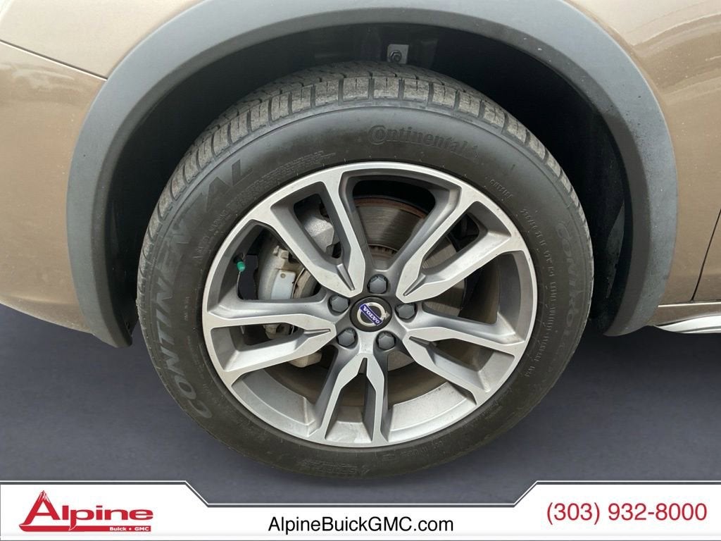 2018 Volvo V60 Cross Country T5