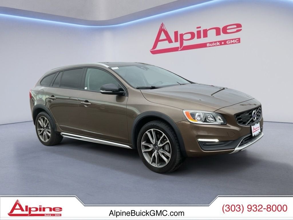 2018 Volvo V60 Cross Country T5