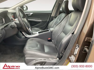 2018 Volvo V60 Cross Country T5