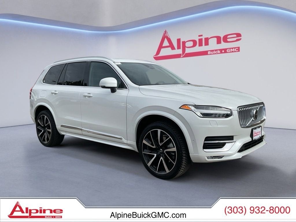2024 Volvo XC90 Plus Bright Theme
