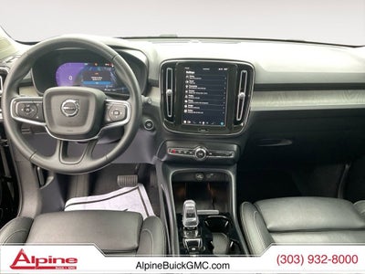 2024 Volvo XC40 B5 Plus Dark Theme