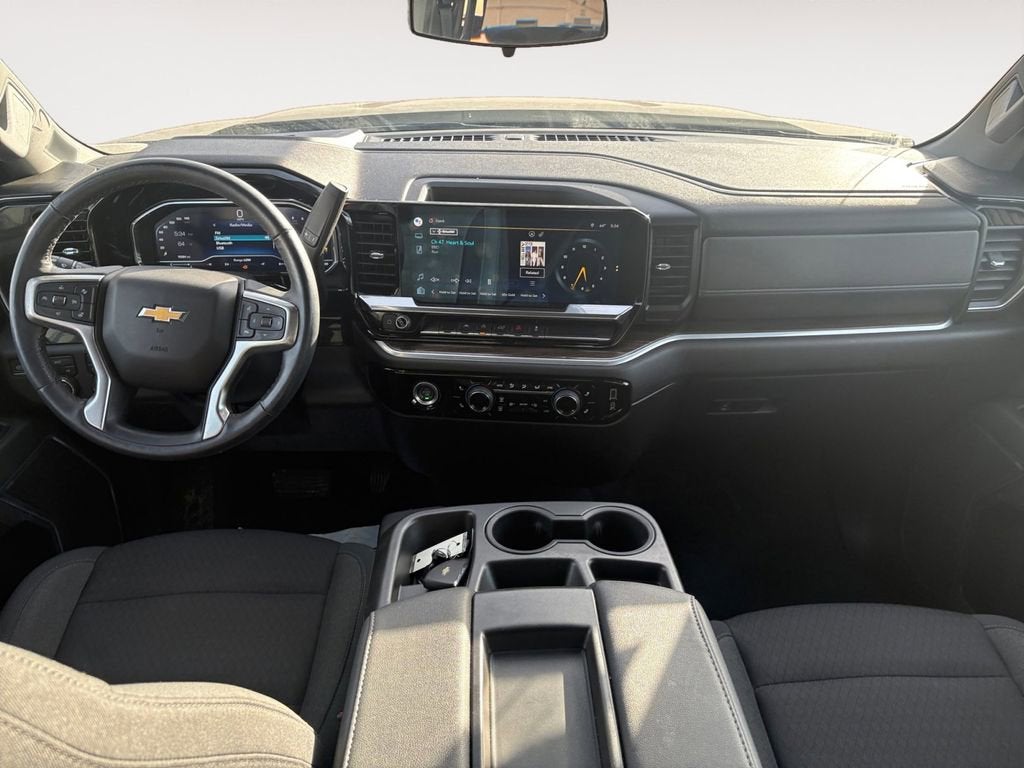 2022 Chevrolet Silverado 1500 LT (2FL)