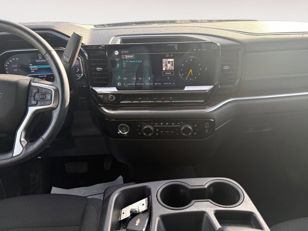 2022 Chevrolet Silverado 1500 LT (2FL)