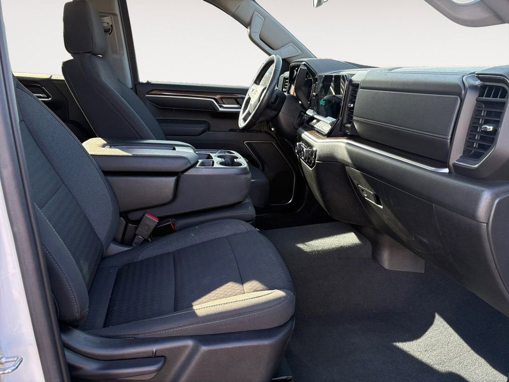 2022 Chevrolet Silverado 1500 LT (2FL)