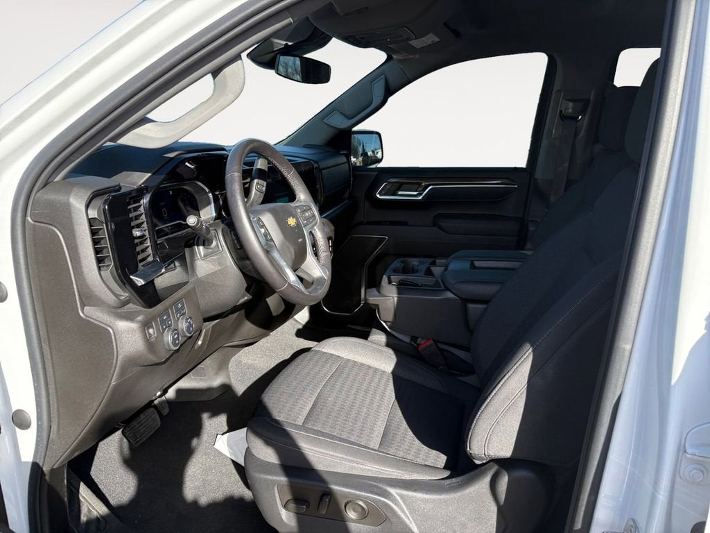 2022 Chevrolet Silverado 1500 LT (2FL)