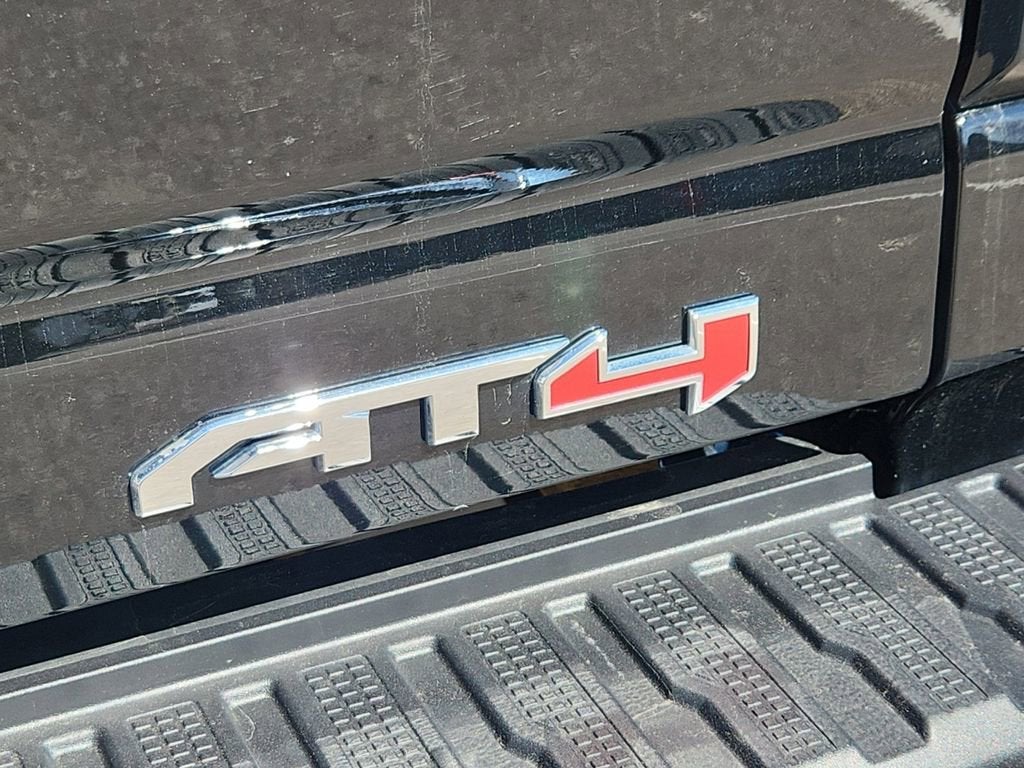 2025 GMC Sierra 2500 HD AT4