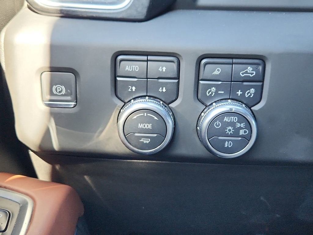 2025 GMC Sierra 3500 HD Denali Ultimate