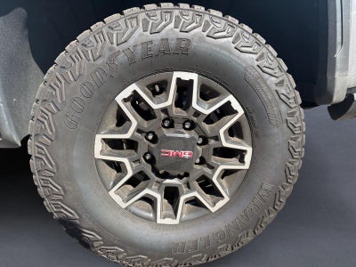 2025 GMC Sierra 2500 HD AT4X