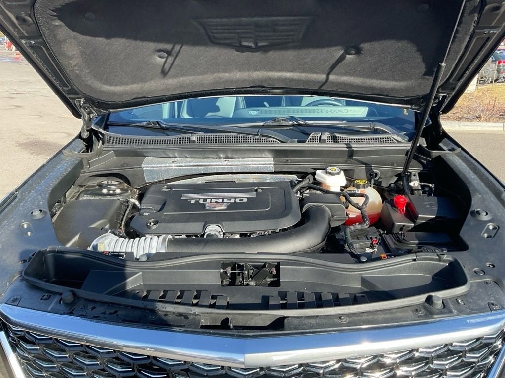 2024 Cadillac XT4 Premium Luxury