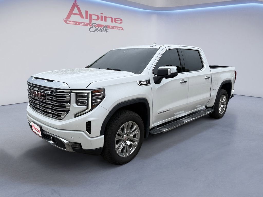 2022 GMC Sierra 4WD Crew Cab Short Box Denali's photo