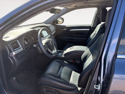 2018 Toyota Highlander SE