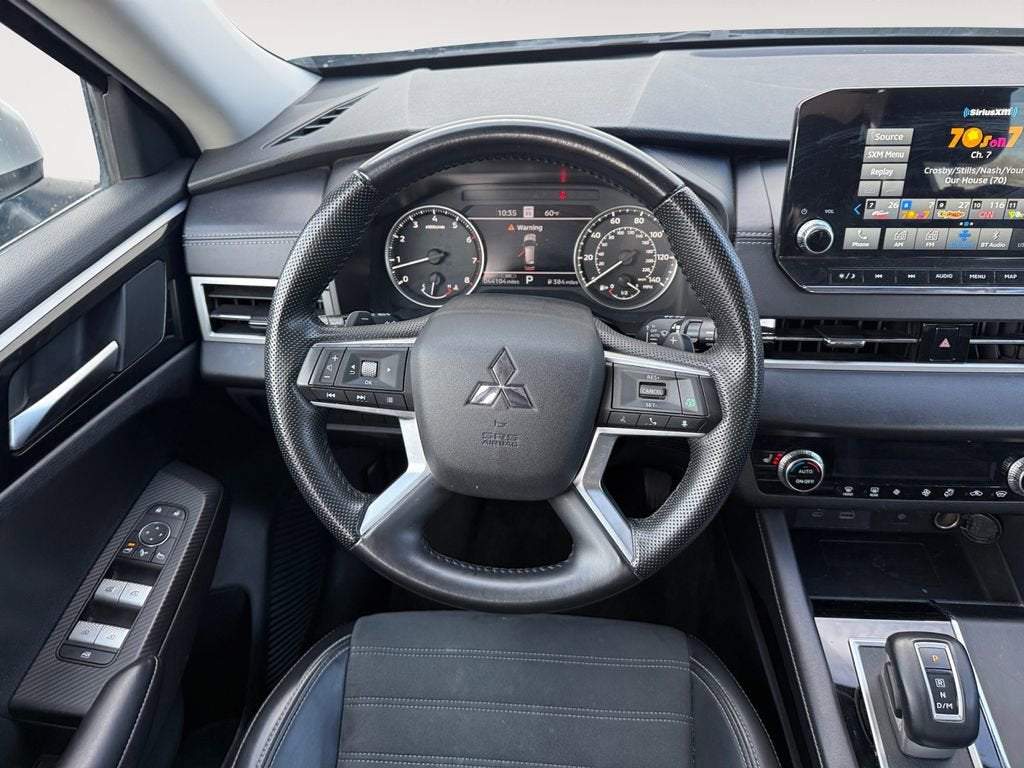 2024 Mitsubishi Outlander SE