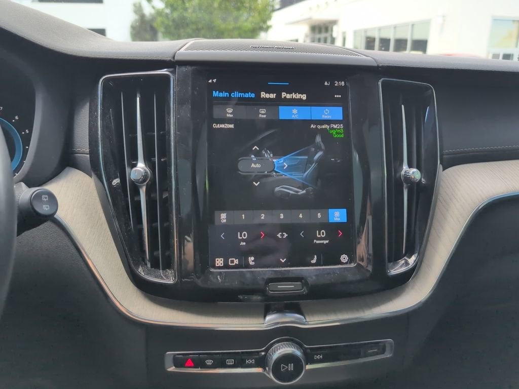 2022 Volvo XC60 Inscription