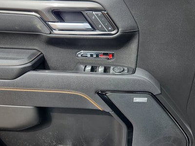 2025 GMC Sierra 1500 AT4
