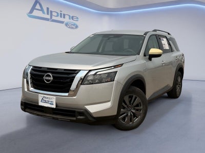2025 Nissan Pathfinder SV