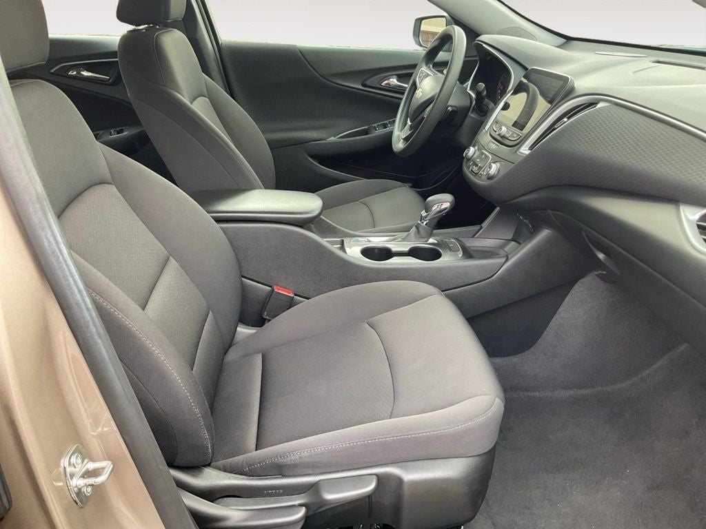 2024 Chevrolet Malibu LS 1FL