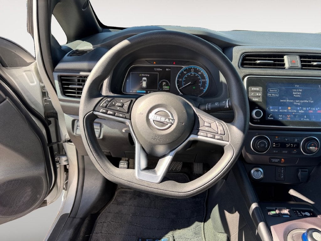 2025 Nissan Leaf S
