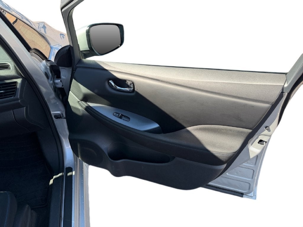 2025 Nissan Leaf S