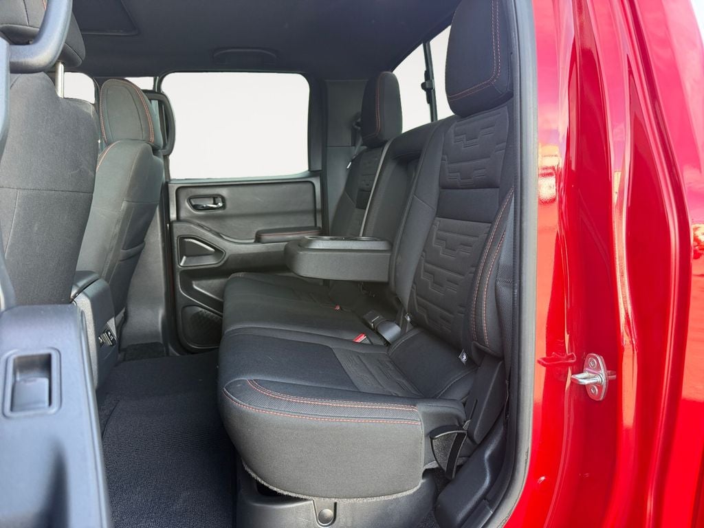 2023 Nissan Frontier Base