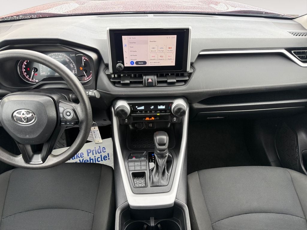 2025 Toyota RAV4 LE