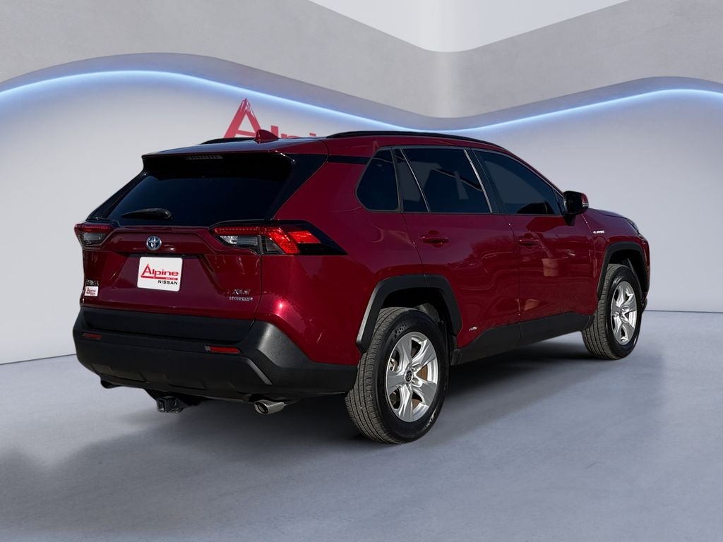 2021 Toyota RAV4 Hybrid XLE