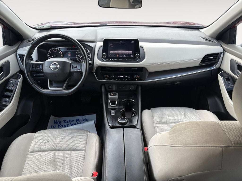 2025 Nissan Rogue SV