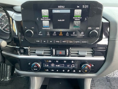 2025 Nissan Pathfinder SL