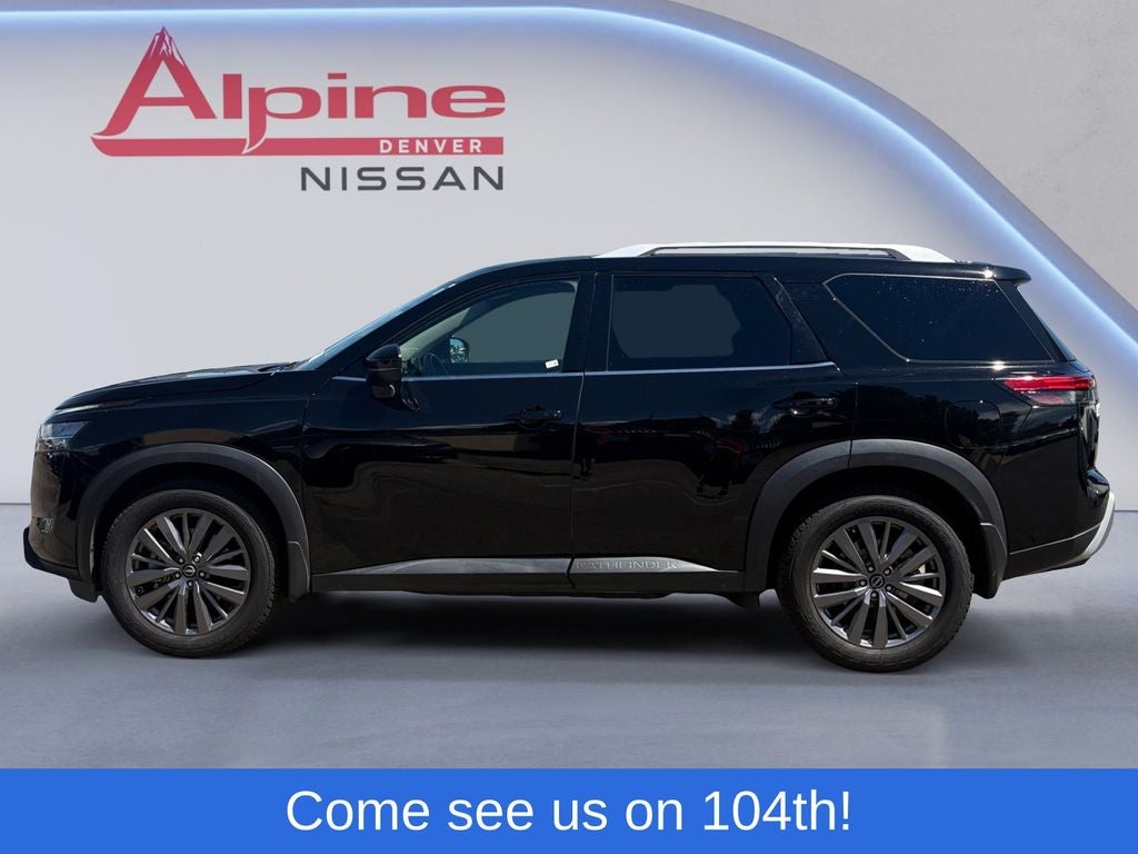 2024 Nissan Pathfinder SL