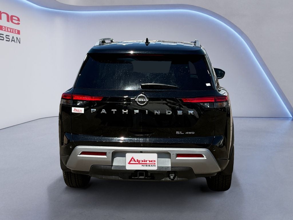 2024 Nissan Pathfinder SL