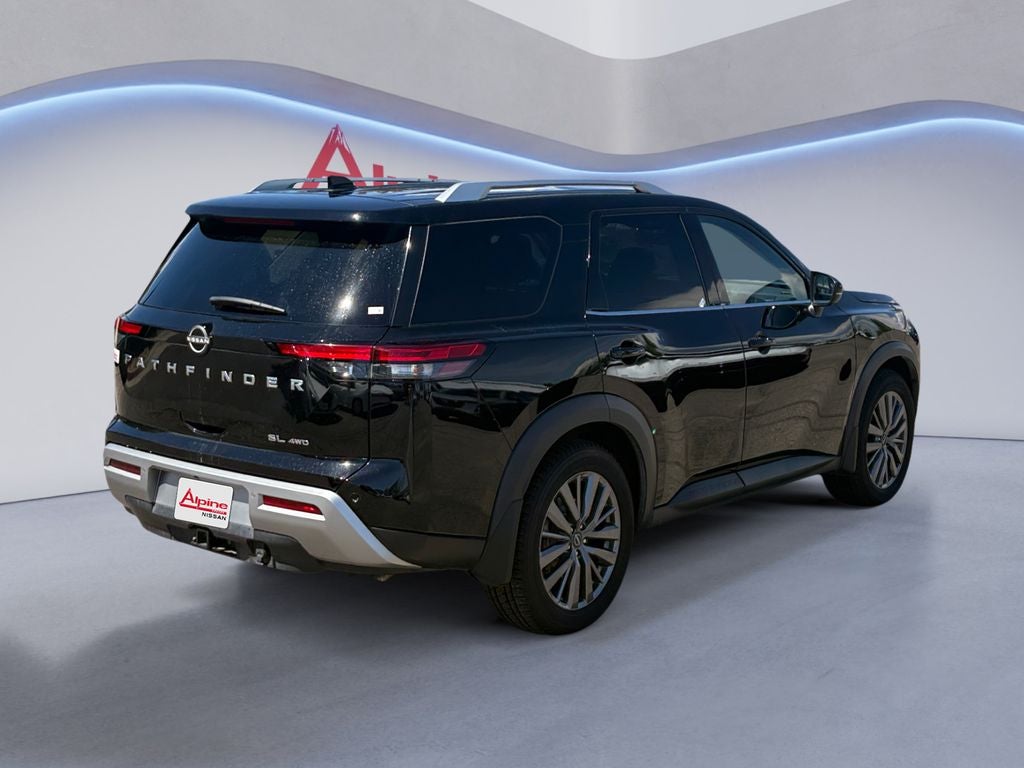 2024 Nissan Pathfinder SL