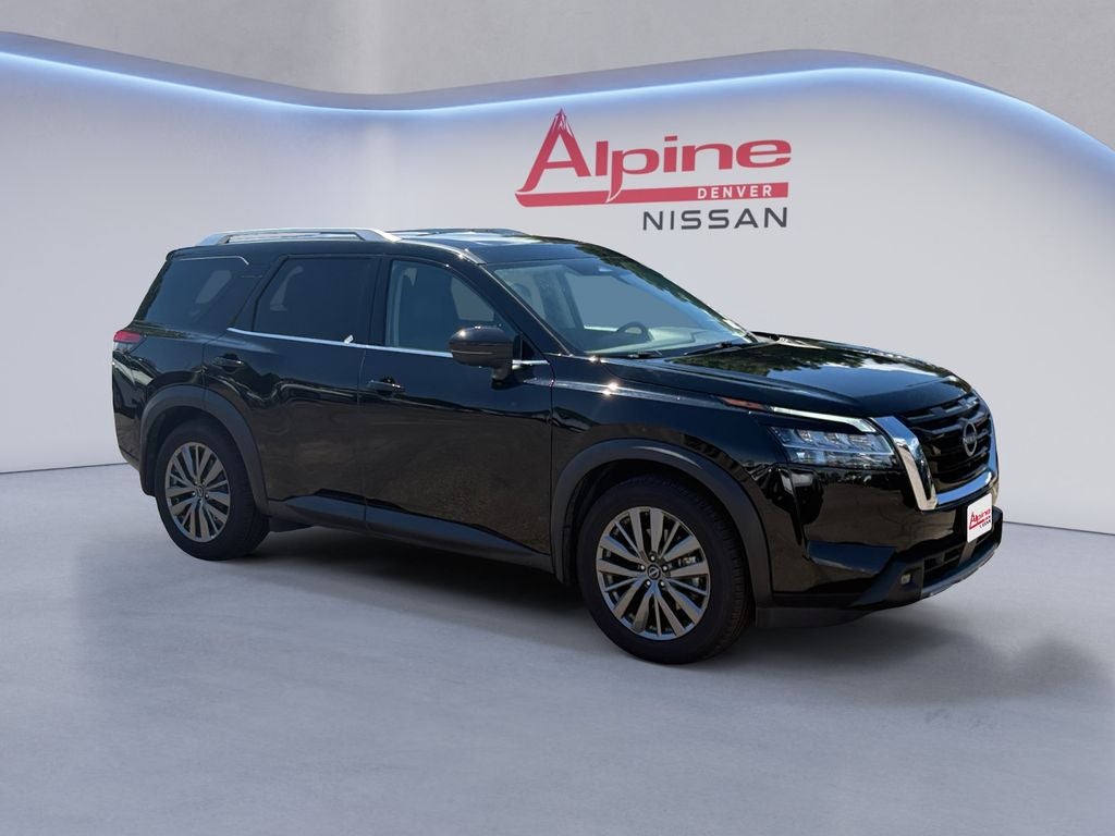 2024 Nissan Pathfinder SL