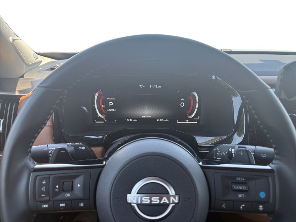 2025 Nissan Pathfinder Platinum