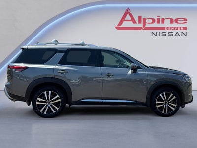 2024 Nissan Pathfinder Platinum