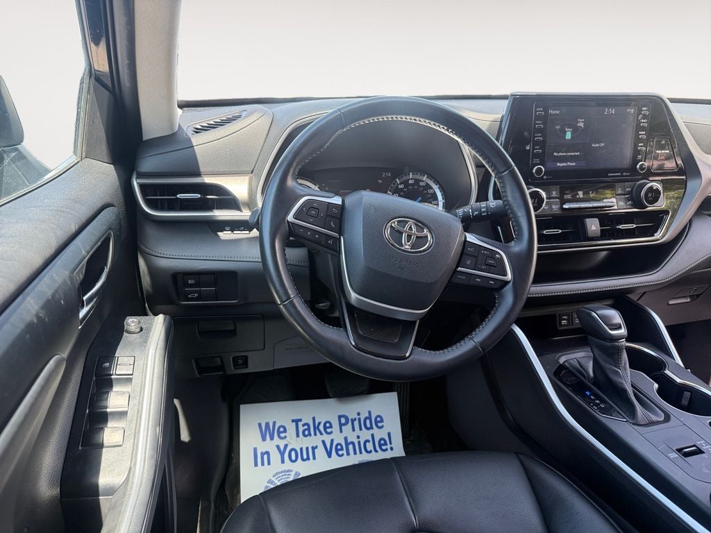 2022 Toyota Highlander Hybrid XLE