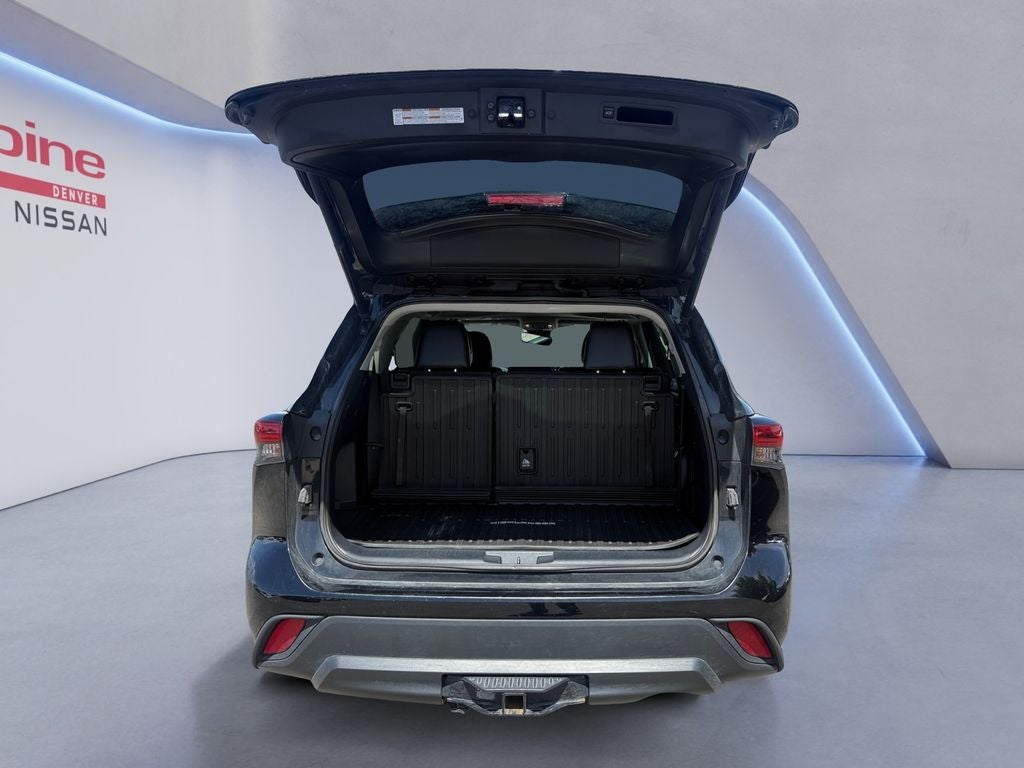 2022 Toyota Highlander Hybrid XLE