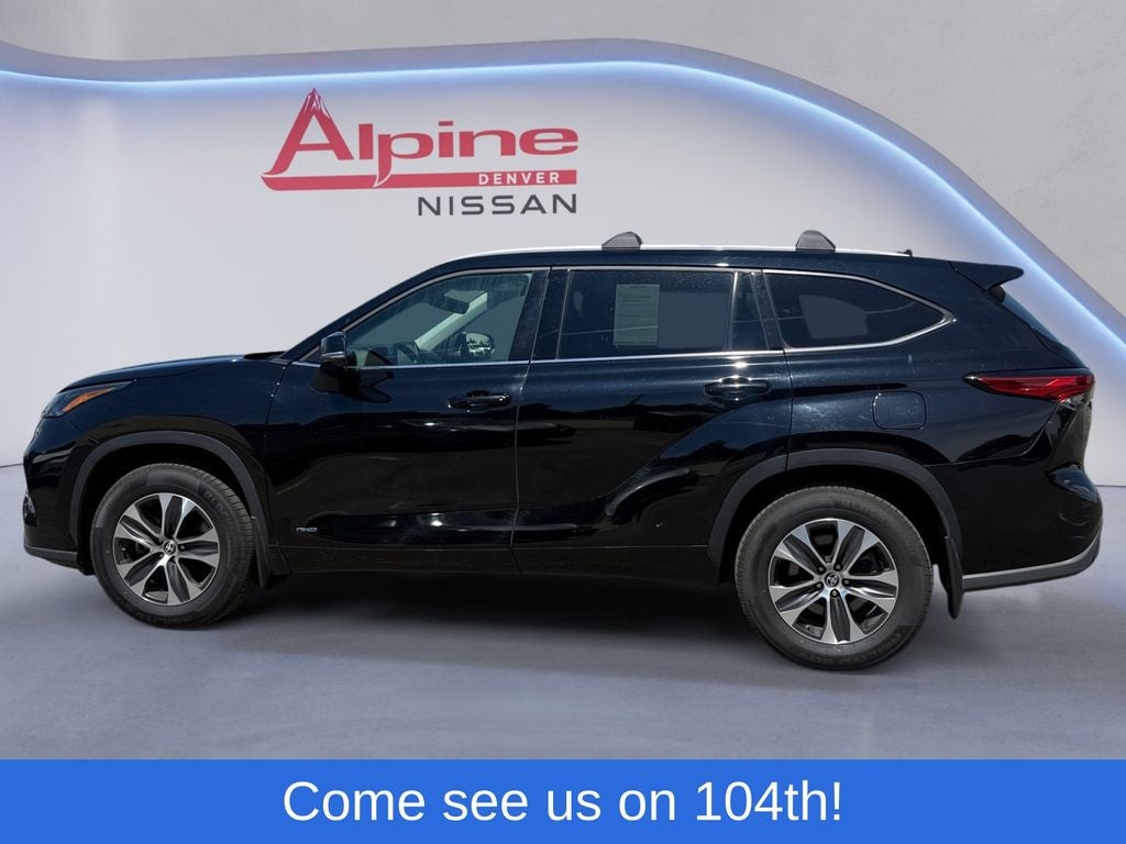 2022 Toyota Highlander Hybrid XLE