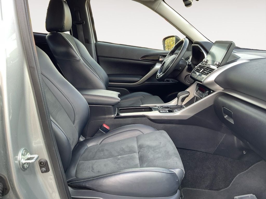 2025 Mitsubishi Eclipse Cross Base