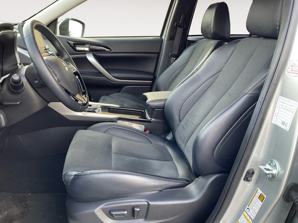 2025 Mitsubishi Eclipse Cross Base