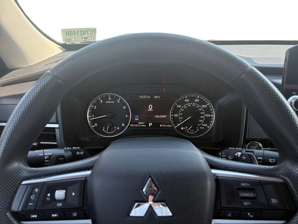2024 Mitsubishi Outlander ES