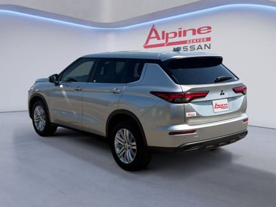 2024 Mitsubishi Outlander ES