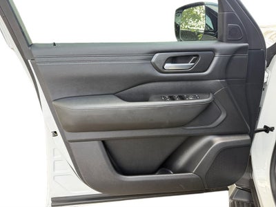 2025 Nissan Armada SV