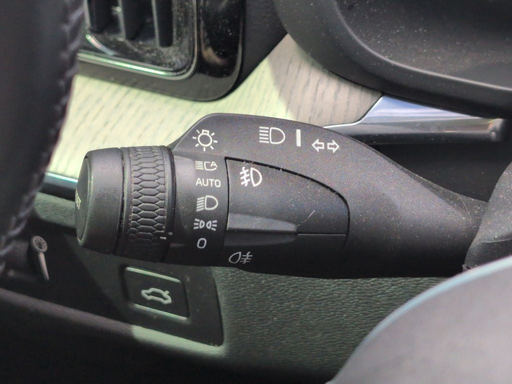 2022 Volvo XC60 B5 Inscription