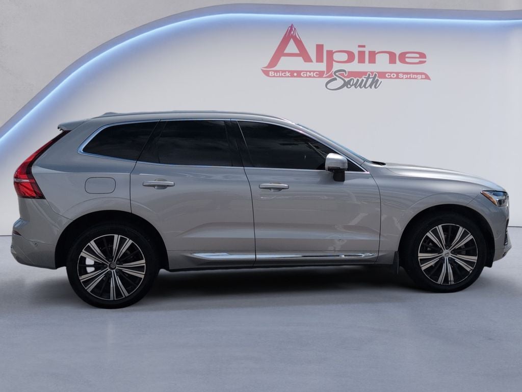 2022 Volvo XC60 B5 Inscription