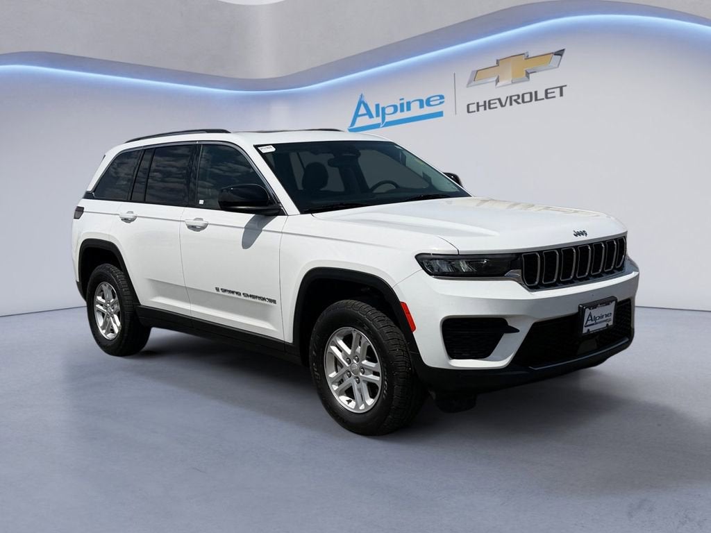 2023 Jeep Grand Cherokee Laredo