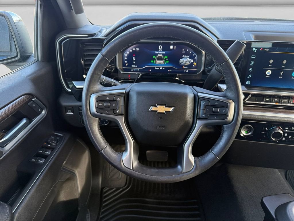 2022 Chevrolet Silverado 1500 LT (2FL)