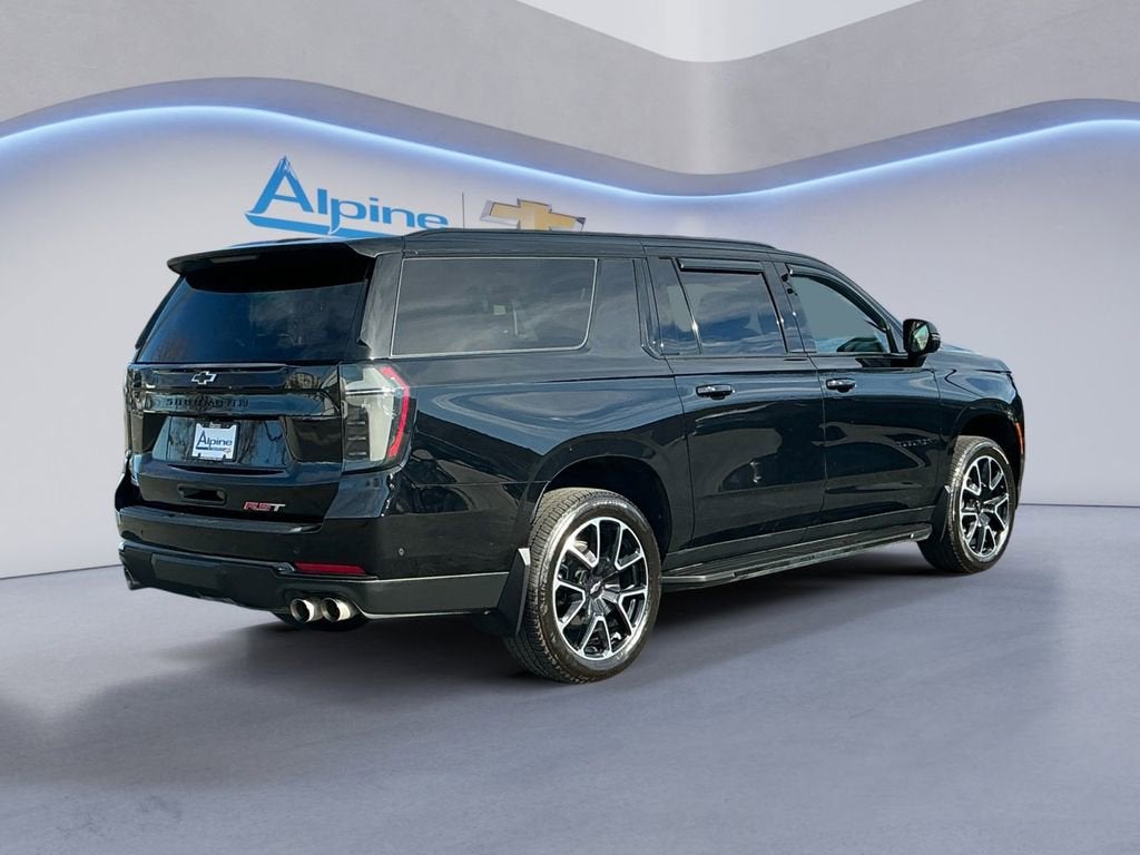2025 Chevrolet Suburban RST