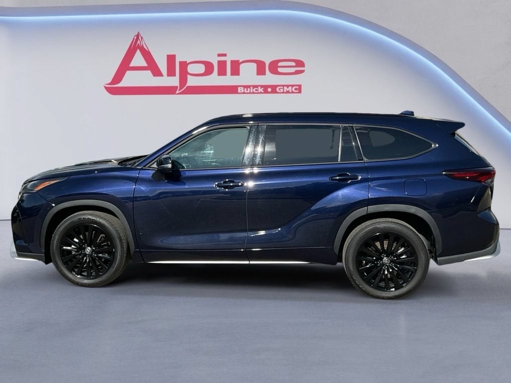 2025 Toyota Highlander LE