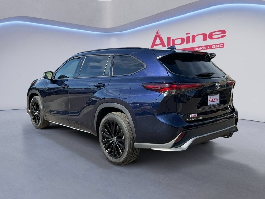 2025 Toyota Highlander LE